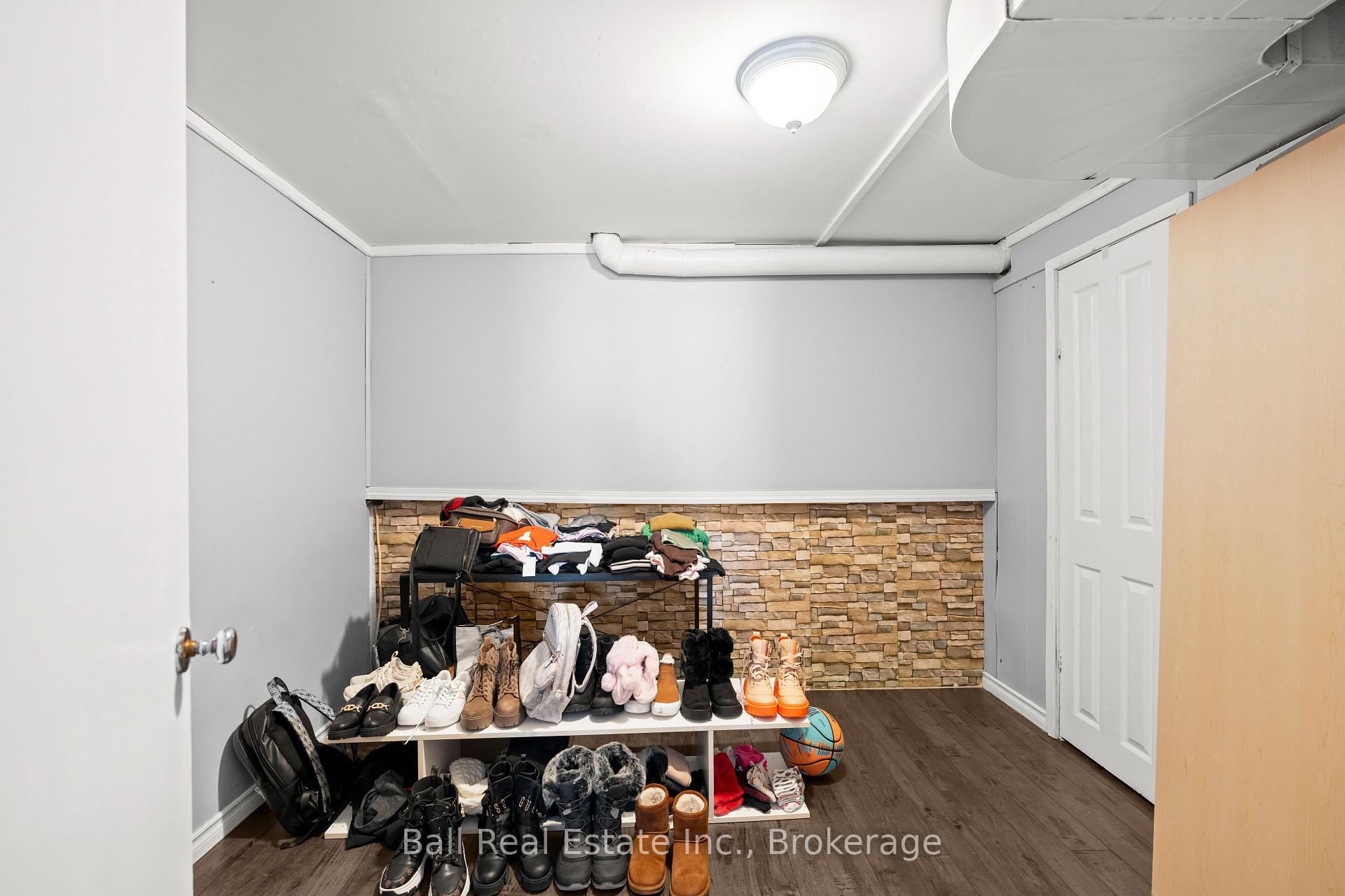 Photo 34 of 2048 Walker Avenue, Peterborough, Ashburnham Ward 4 — HOMEH