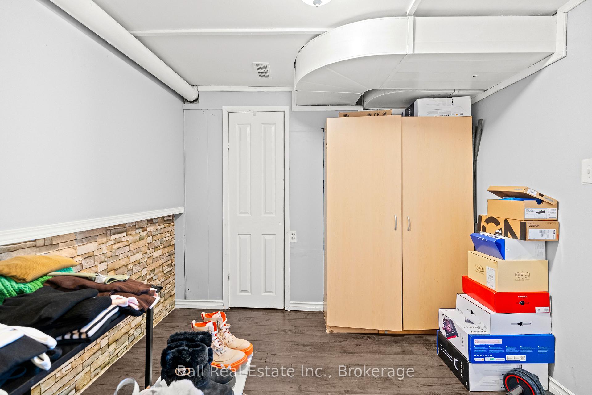 Photo 35 of 2048 Walker Avenue, Peterborough, Ashburnham Ward 4 — HOMEH