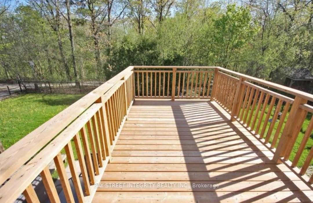 Photo 10 of 355 Ravineview Way, Oakville, Wedgewood Creek — HOMEH