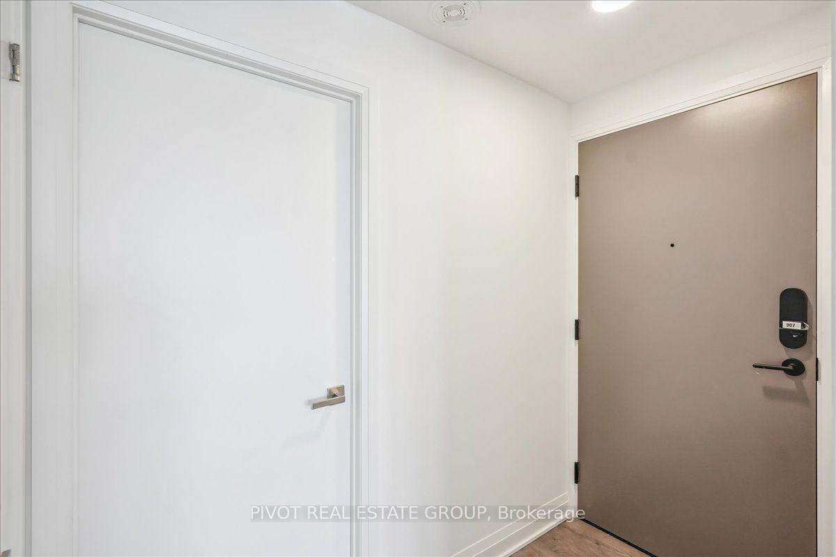 Photo 10 of Unit 907, 4015 The Exchange, Mississauga, City Centre — HOMEH