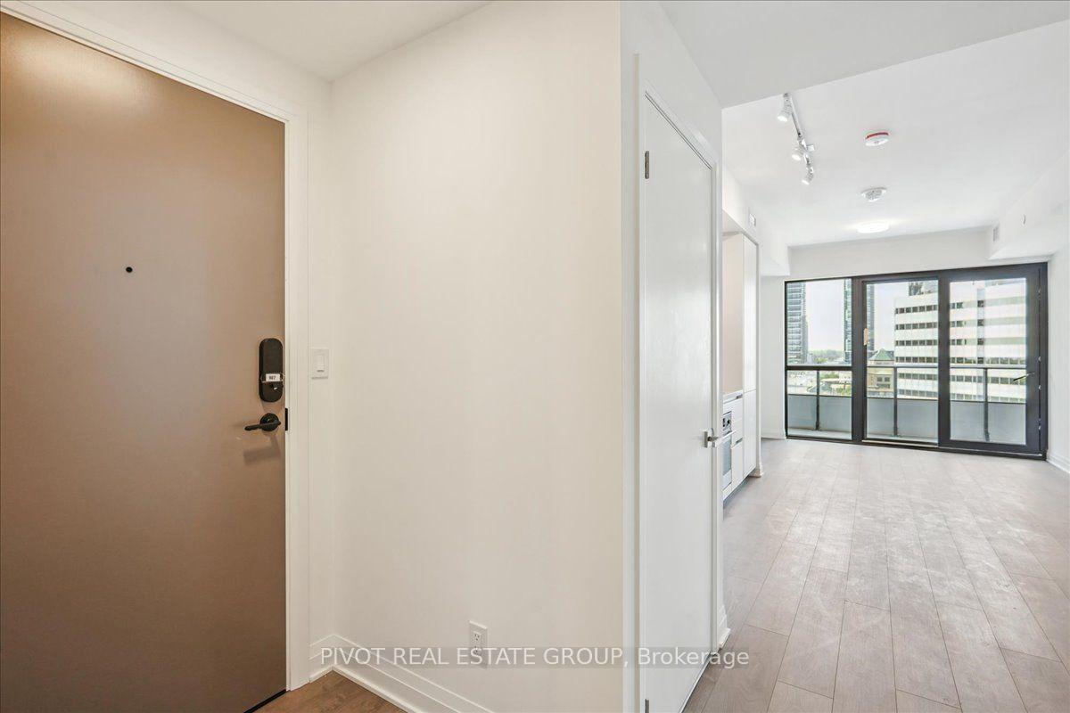 Photo 18 of Unit 907, 4015 The Exchange, Mississauga, City Centre — HOMEH