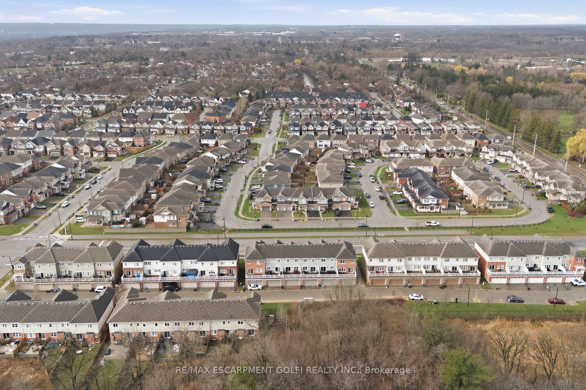 Photo 34 of Unit 15, 230 Avonsyde Boulevard, Hamilton, Waterdown — HOMEH