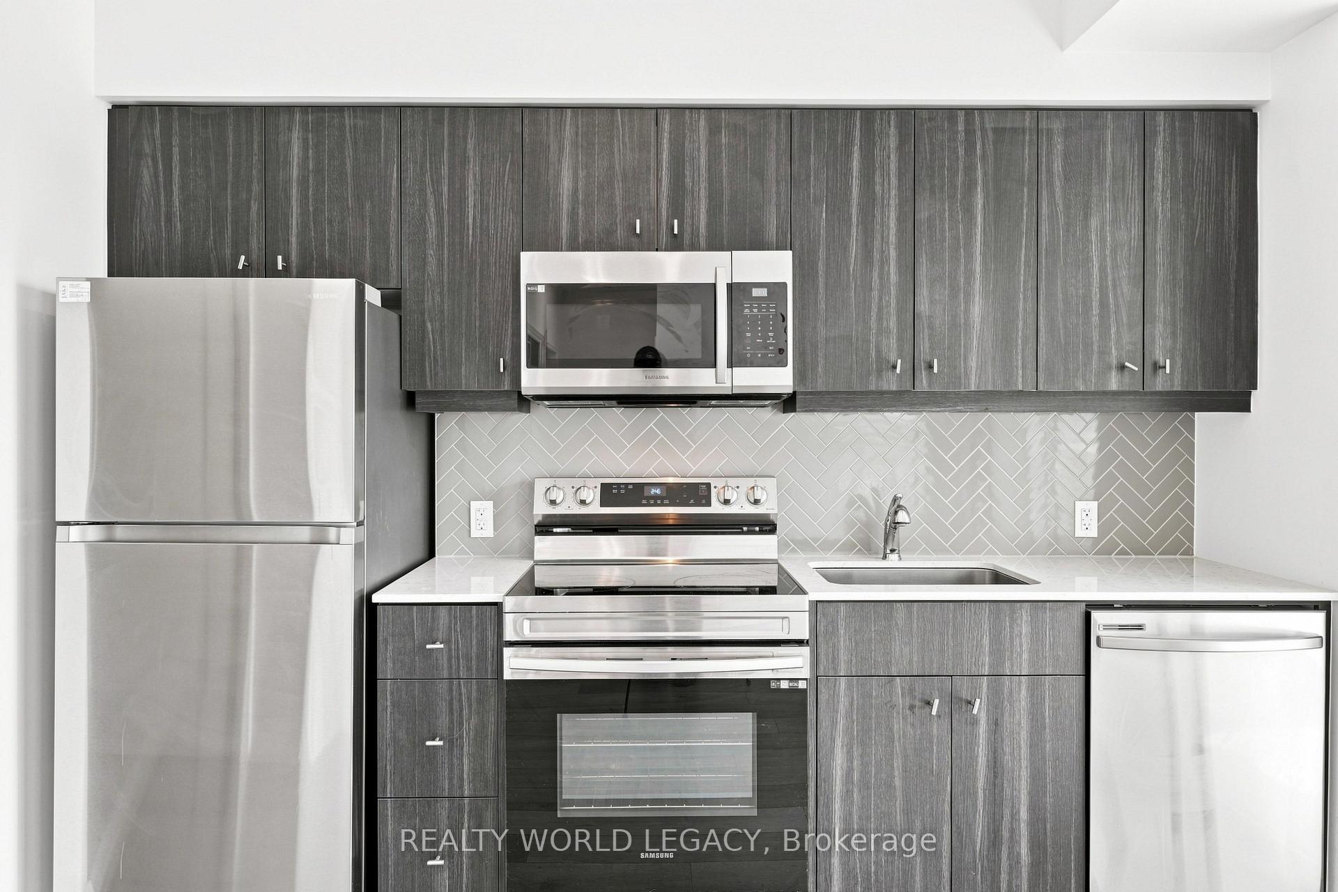 Photo 10 of Unit 215, 101 Golden Eagle Road, Waterloo, North Lakeshore — HOMEH