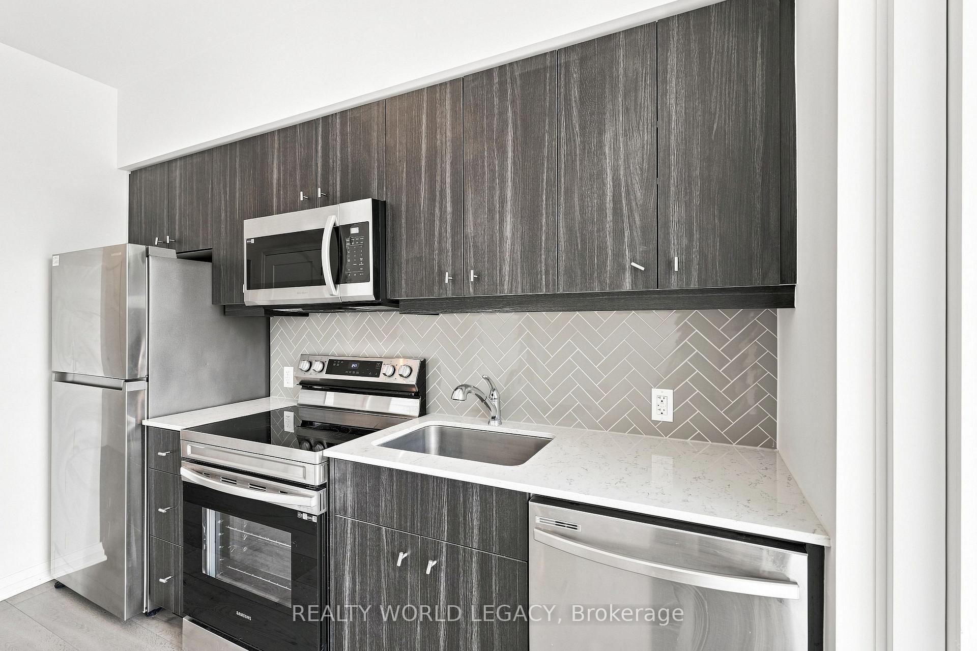 Photo 15 of Unit 215, 101 Golden Eagle Road, Waterloo, North Lakeshore — HOMEH