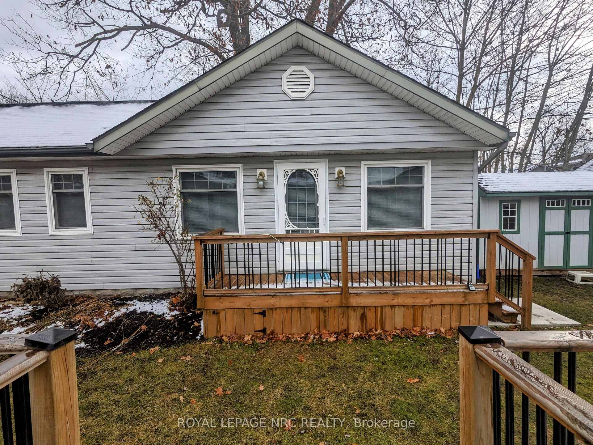 Photo of Unit B, 370 Beechwood Avenue