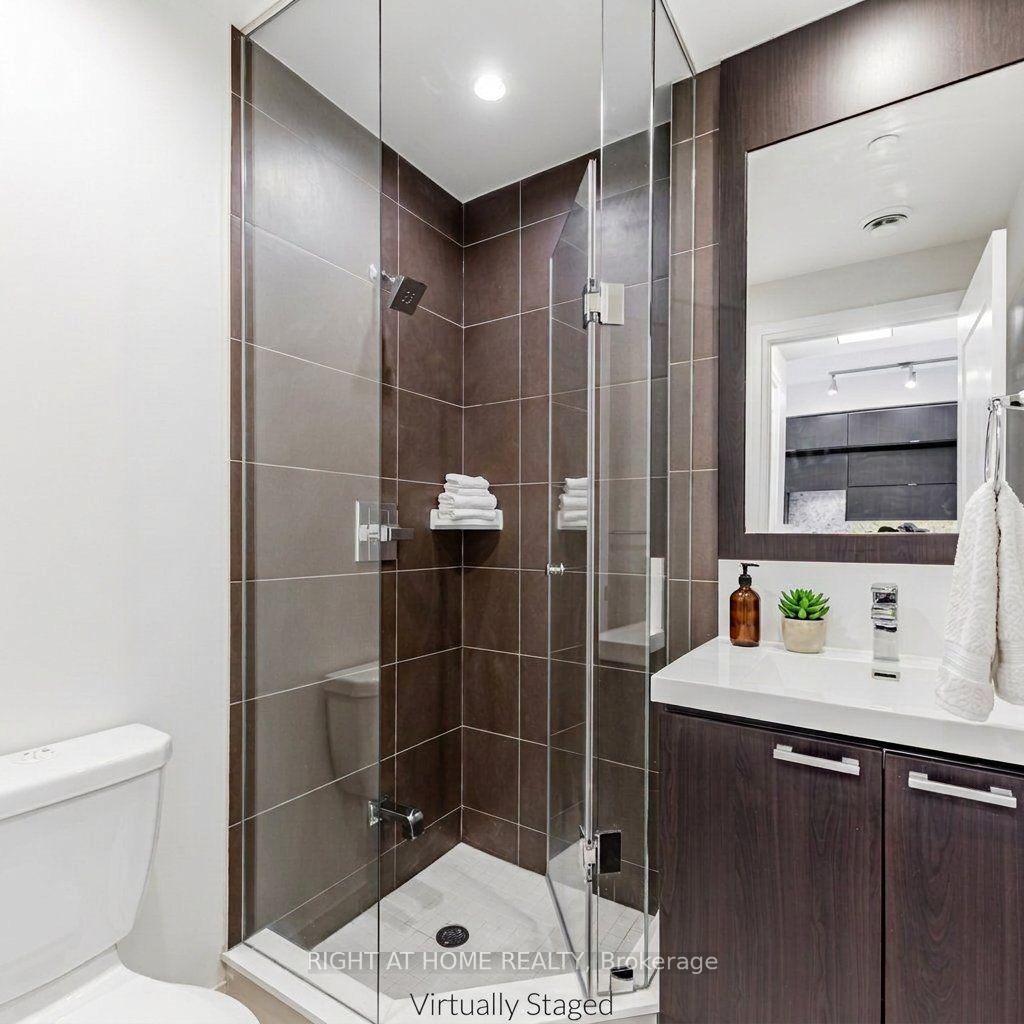 Photo 11 of Unit 521, 120 Harrison Garden Blvd, North York, Willowdale East — HOMEH