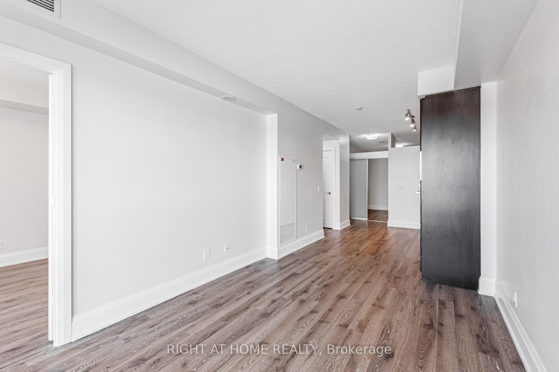 Photo 15 of Unit 521, 120 Harrison Garden Blvd, North York, Willowdale East — HOMEH