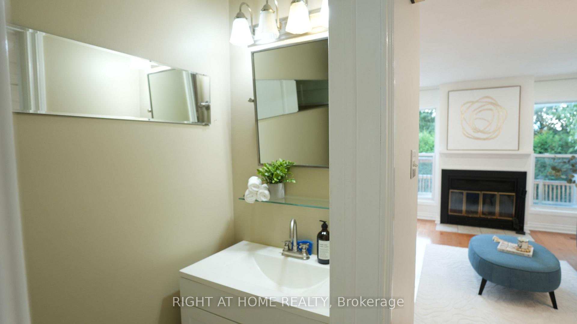 Photo 23 of 672 Farmbrook Crescent, Ottawa, Fallingbrook/Ridgemount — HOMEH
