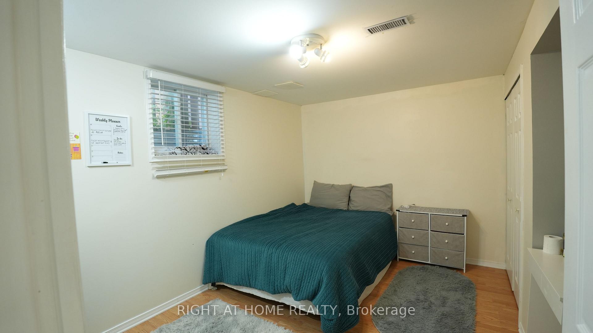 Photo 46 of 672 Farmbrook Crescent, Ottawa, Fallingbrook/Ridgemount — HOMEH