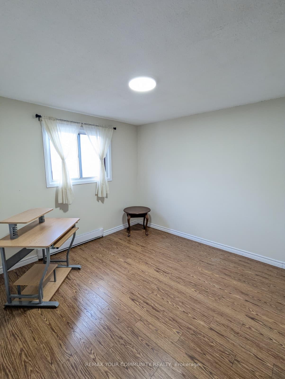 Photo 12 of Unit 4, 765 Oklahoma Drive, Pickering, West Shore — HOMEH