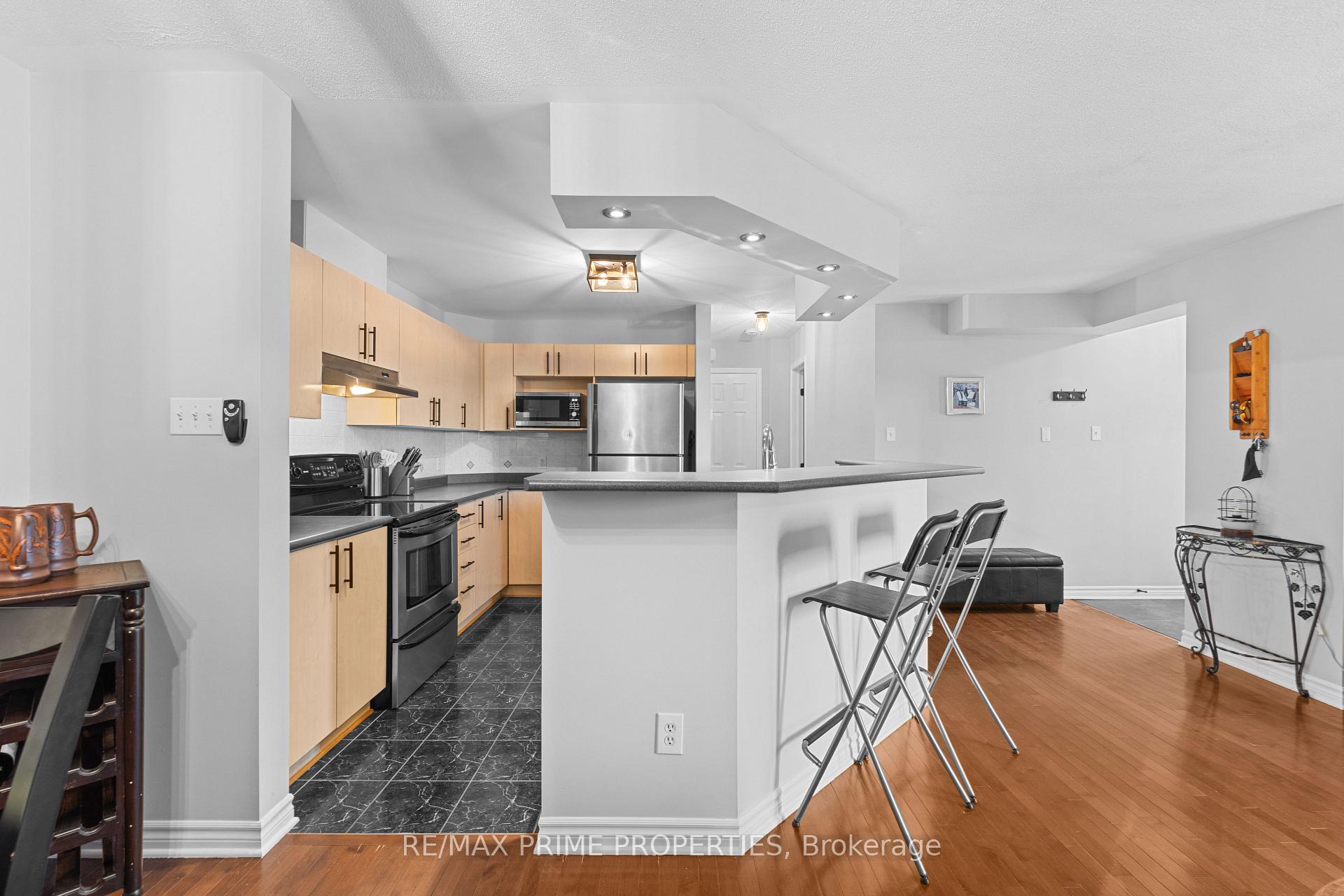 Photo 7 of Unit 117, 3265 St Joseph Boulevard, Ottawa, Bilberry Creek/Queenswood Heights — HOMEH