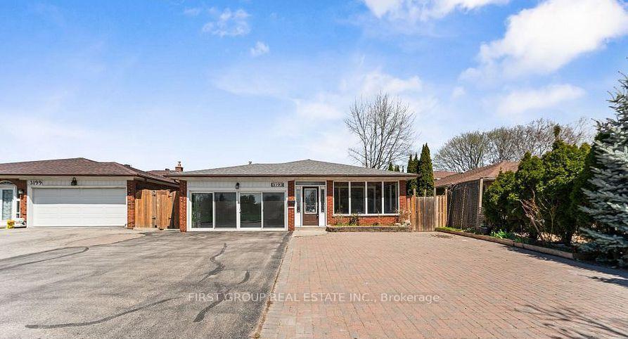 Photo 2 of Unit Main, 3193 Cawthra Road, Mississauga, Applewood — HOMEH
