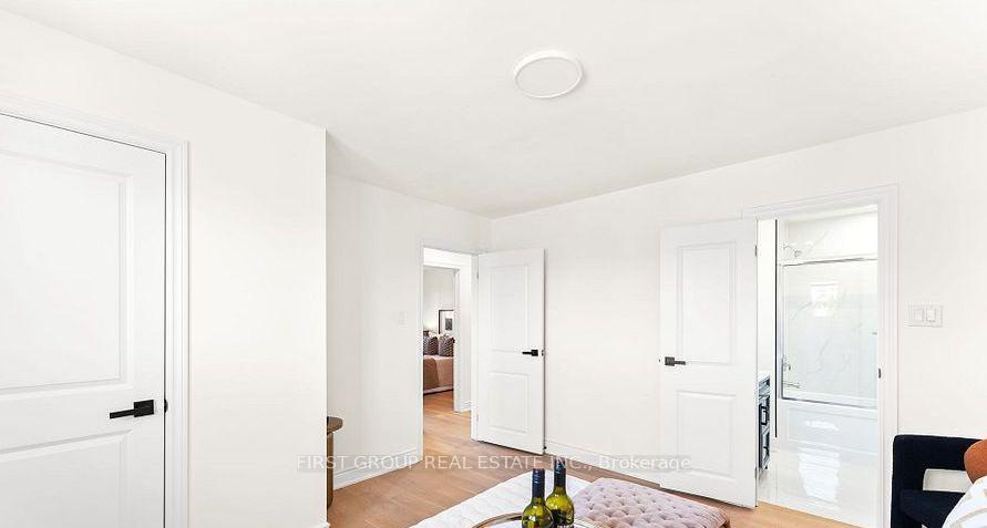 Photo 15 of Unit Main, 3193 Cawthra Road, Mississauga, Applewood — HOMEH