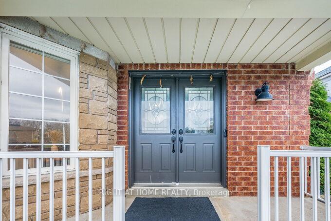 Photo 3 of 2 Catherwood Lane, Clarington, Newcastle — HOMEH