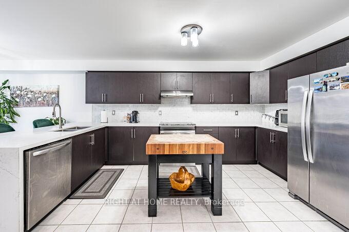 Photo 15 of 2 Catherwood Lane, Clarington, Newcastle — HOMEH