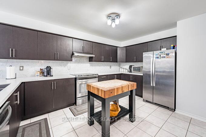 Photo 16 of 2 Catherwood Lane, Clarington, Newcastle — HOMEH