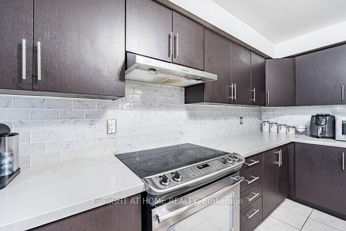 Photo 19 of 2 Catherwood Lane, Clarington, Newcastle — HOMEH
