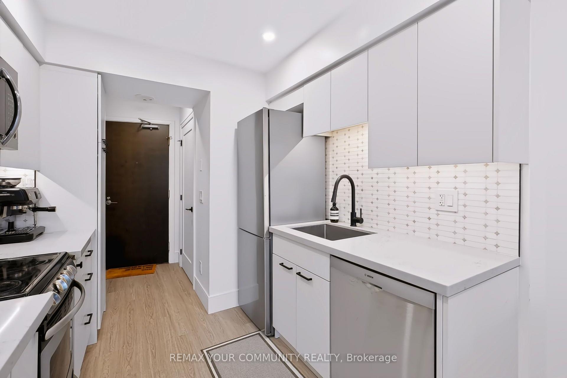 Photo 6 of Unit 402, 50 Lynn Williams Street, Toronto, Niagara — HOMEH