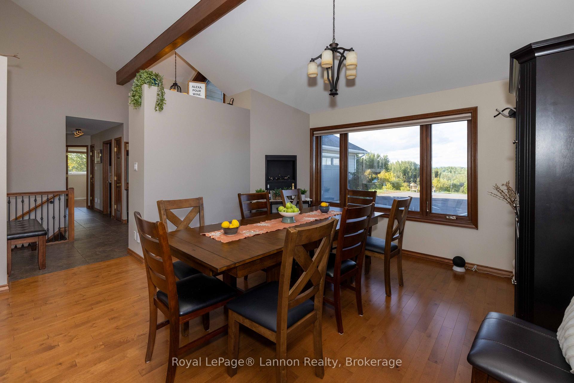 Photo 32 of 401 Barrie Drive, Oliver Paipoonge, Kakabeka Falls — HOMEH