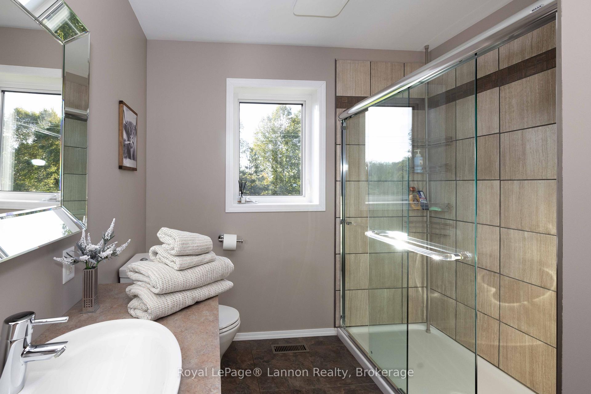 Photo 58 of 401 Barrie Drive, Oliver Paipoonge, Kakabeka Falls — HOMEH