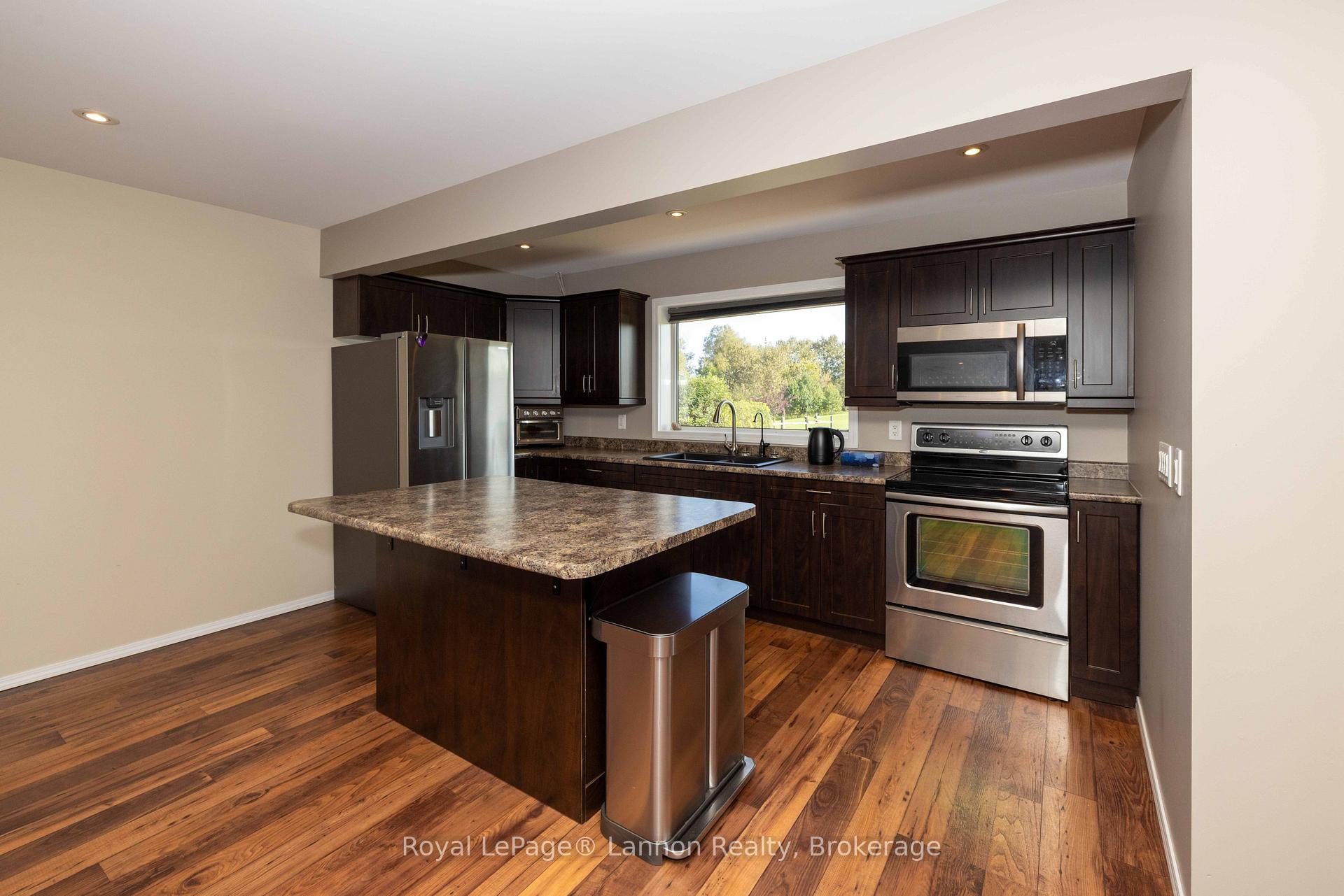 Photo 61 of 401 Barrie Drive, Oliver Paipoonge, Kakabeka Falls — HOMEH