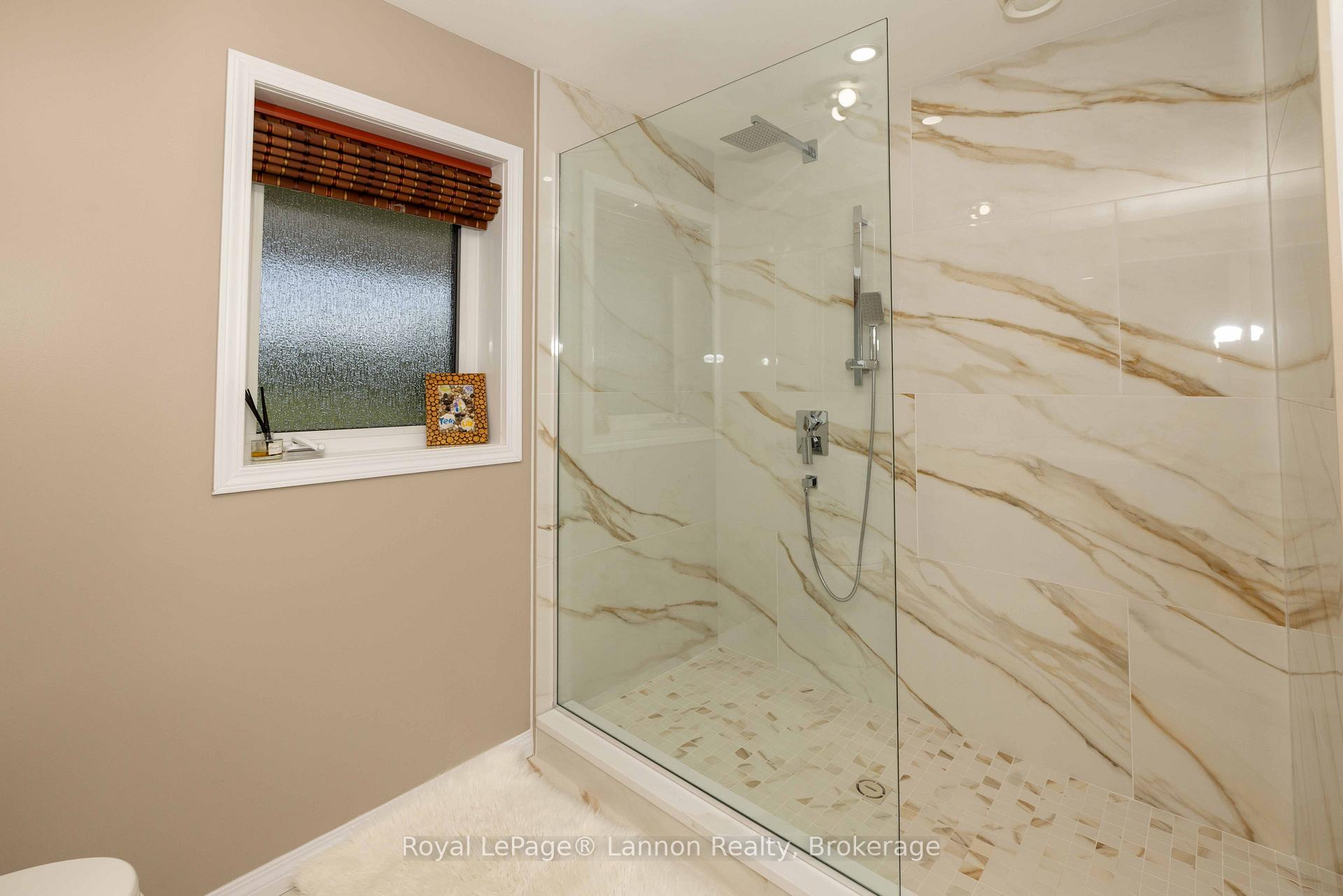 Photo 65 of 401 Barrie Drive, Oliver Paipoonge, Kakabeka Falls — HOMEH