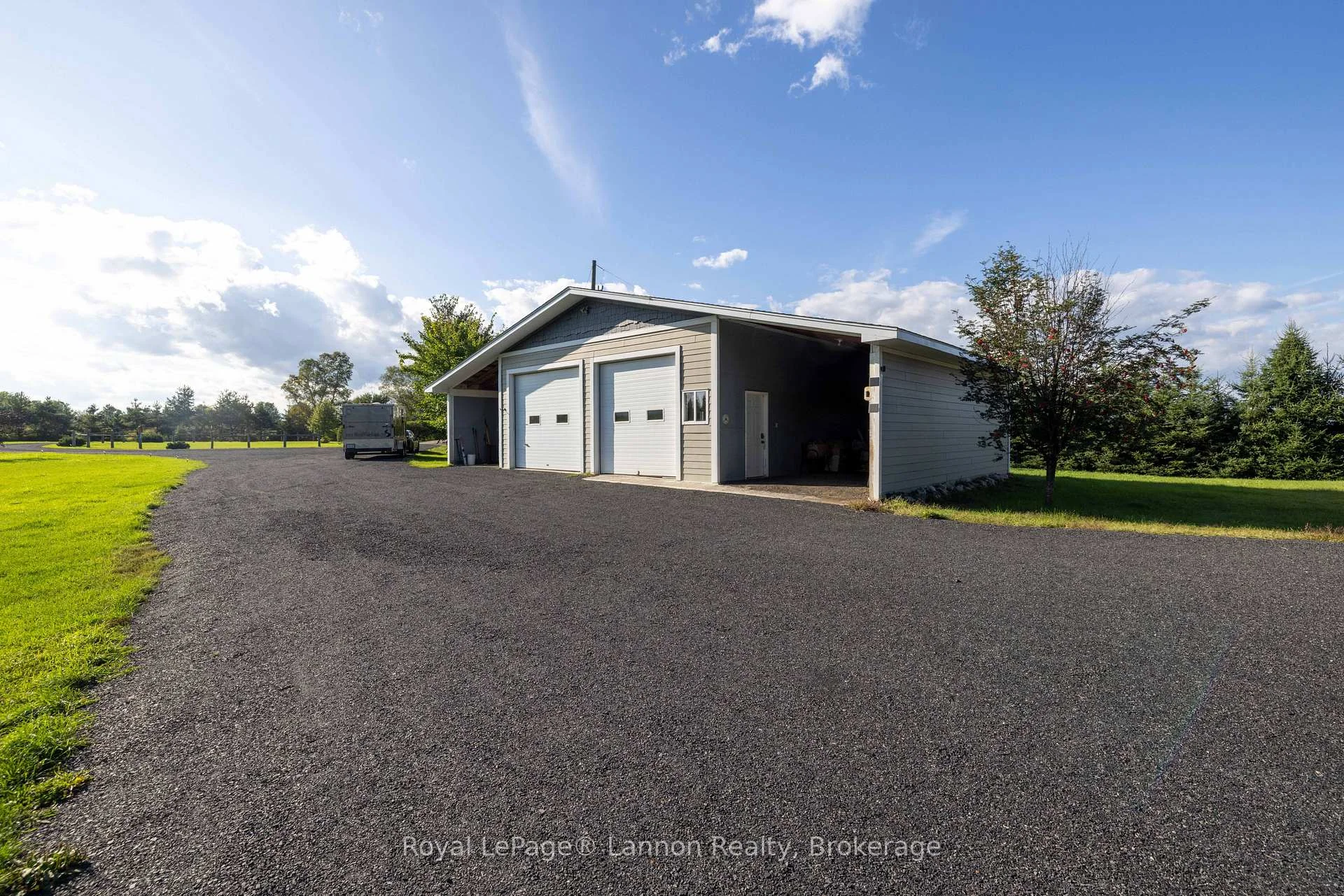Photo 17 of 401 Barrie Drive, Oliver Paipoonge, Kakabeka Falls — HOMEH