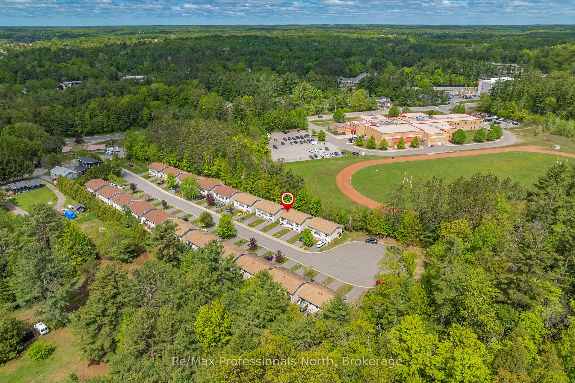 Photo 4 of Unit 68, 200 Pine Street, Bracebridge, Macaulay — HOMEH