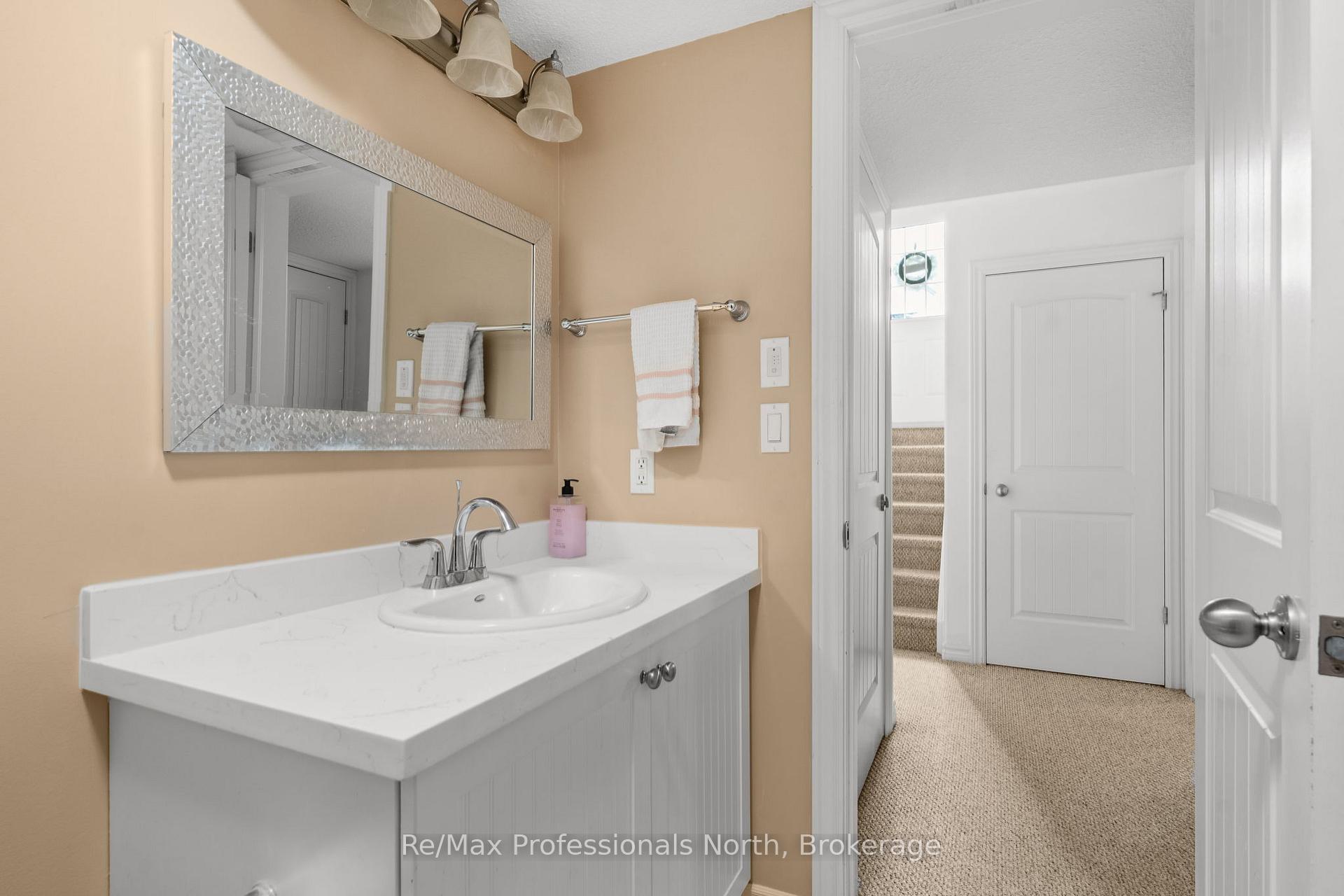 Photo 15 of Unit 68, 200 Pine Street, Bracebridge, Macaulay — HOMEH