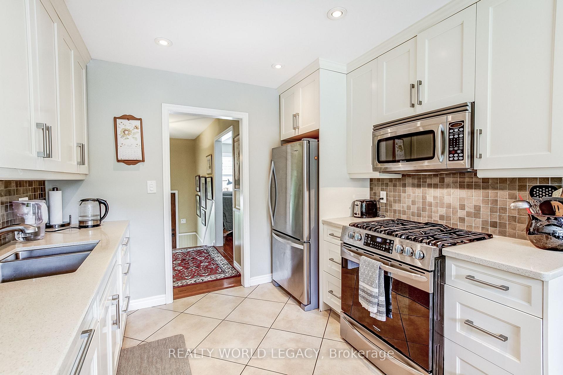 Photo 15 of 2426 Lambeth Avenue, Burlington, Mountainside — HOMEH