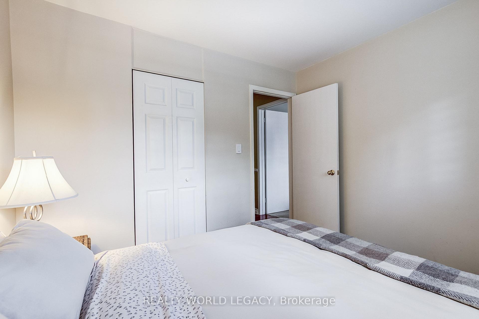 Photo 25 of 2426 Lambeth Avenue, Burlington, Mountainside — HOMEH
