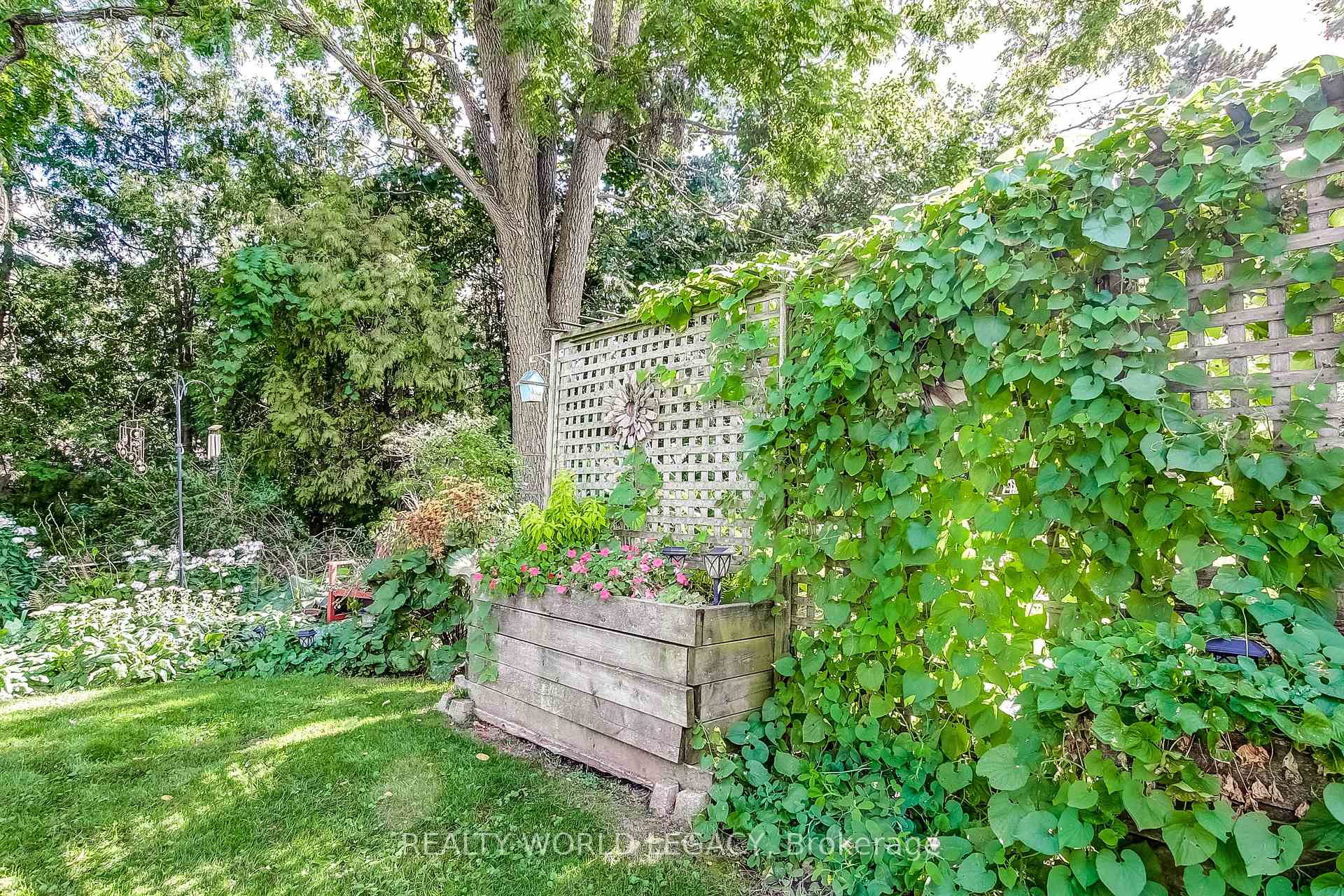 Photo 44 of 2426 Lambeth Avenue, Burlington, Mountainside — HOMEH