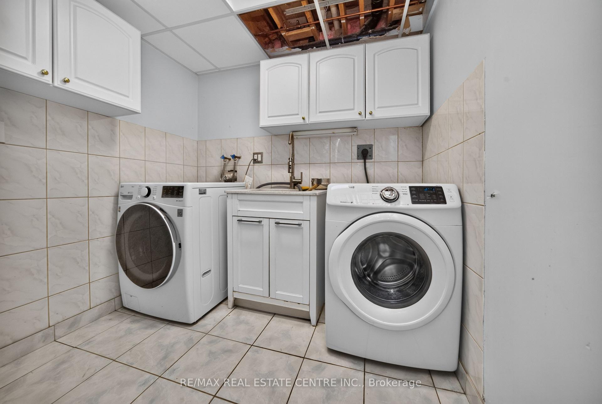 Photo 24 of 3 Twin Willow Crescent, Brampton, Snelgrove — HOMEH