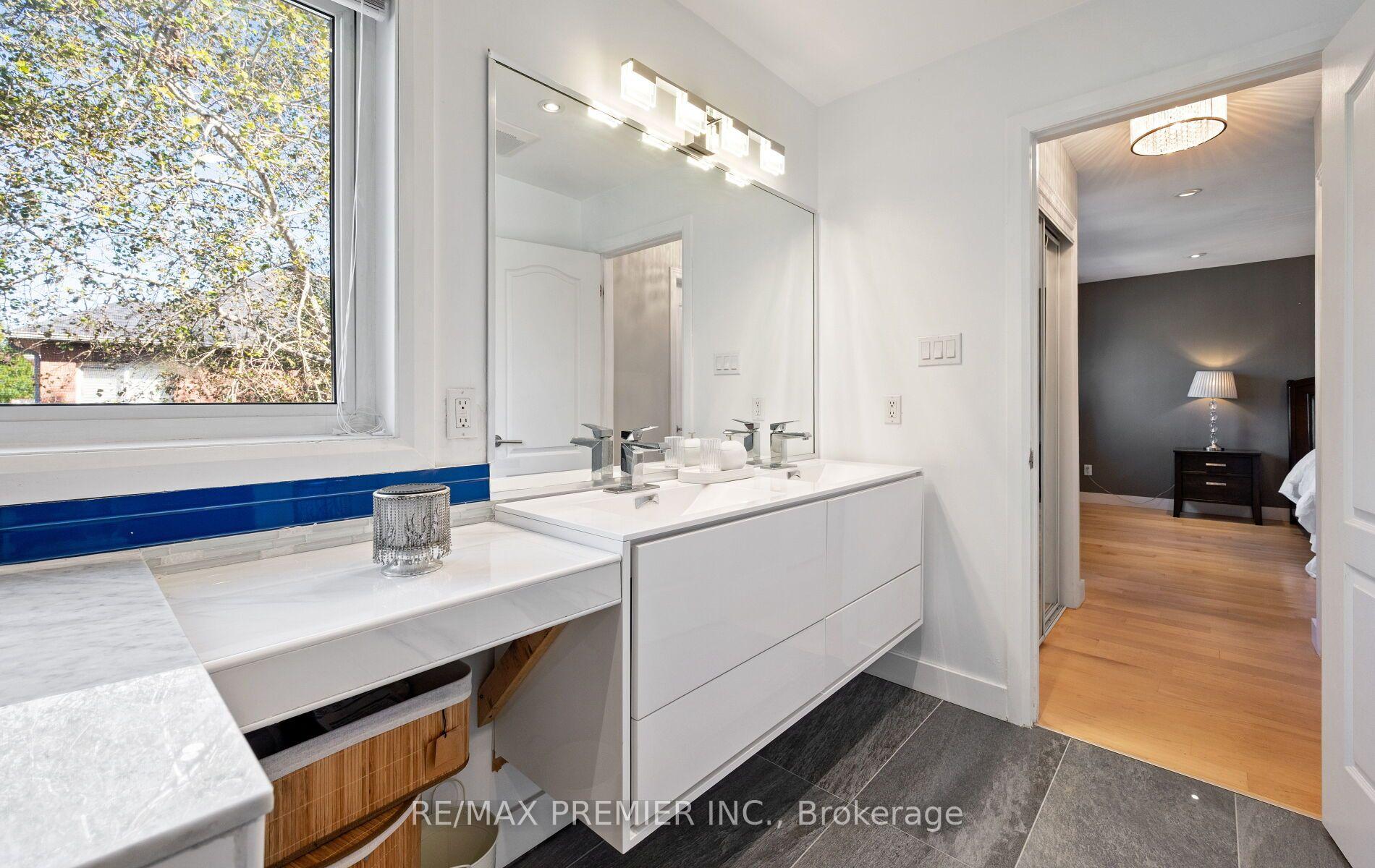Photo 27 of 54 Blaydon Lane, Aurora, Bayview Wellington — HOMEH