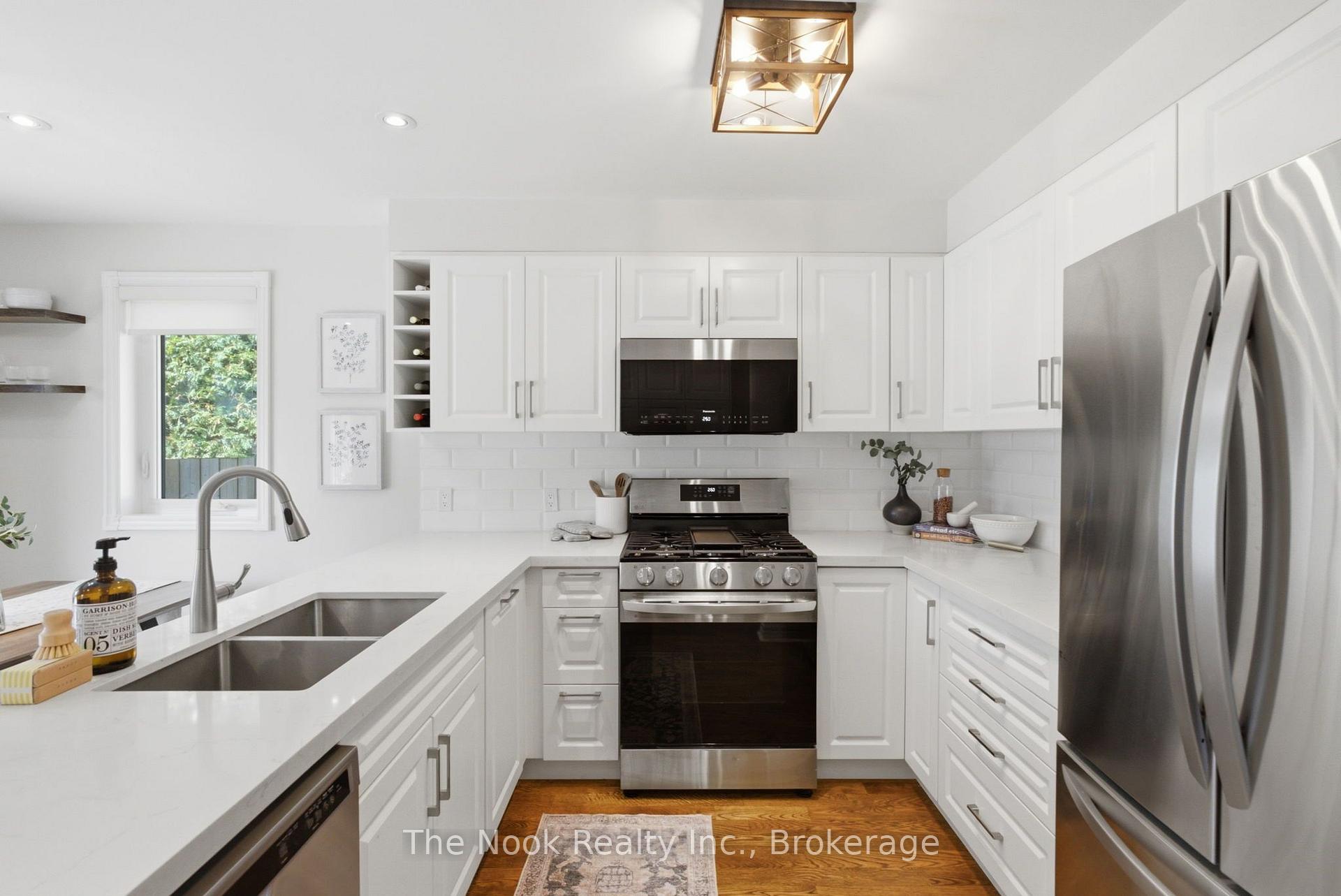 Photo 10 of 1633 Erindale Crescent, Oshawa, Samac — HOMEH
