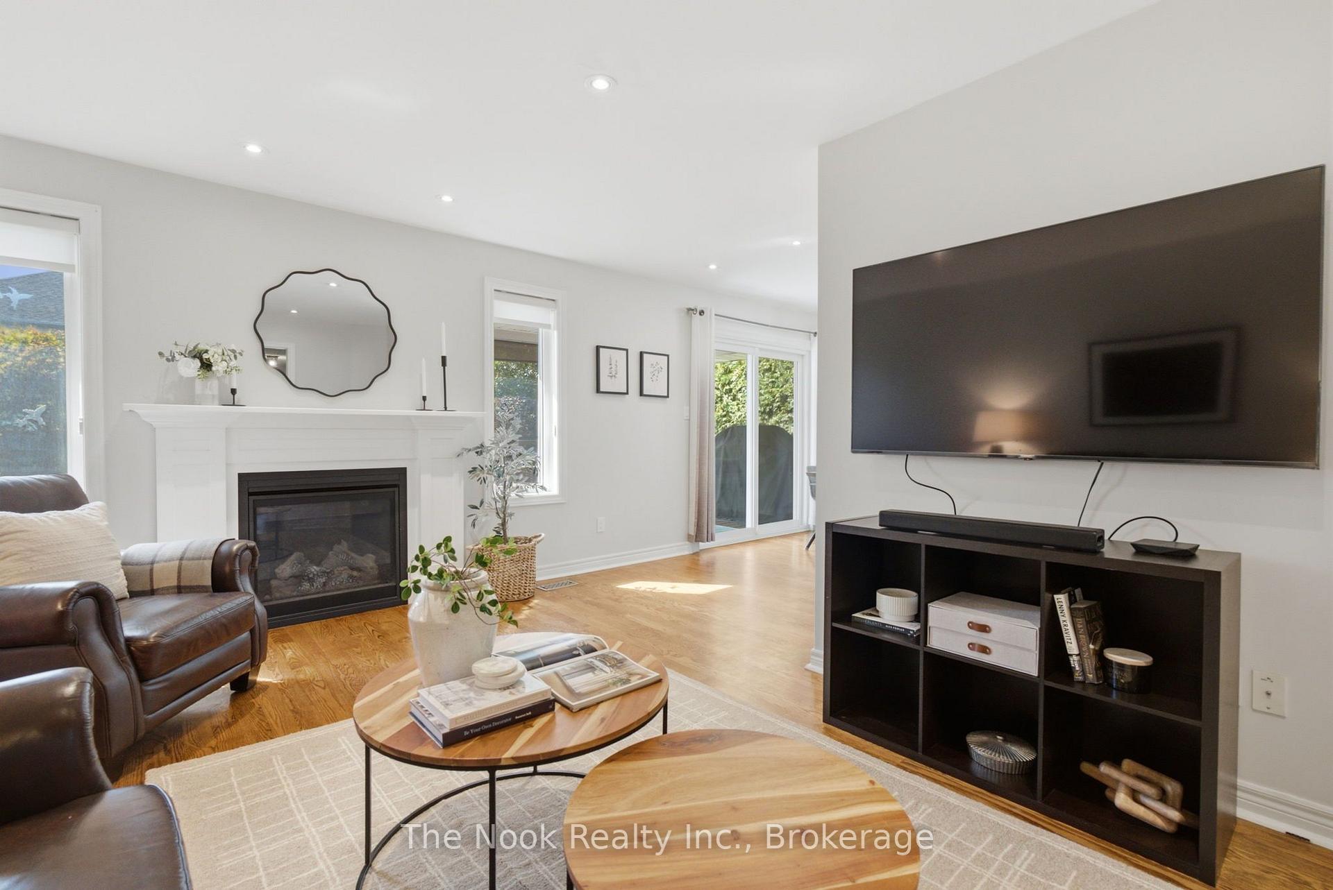 Photo 15 of 1633 Erindale Crescent, Oshawa, Samac — HOMEH