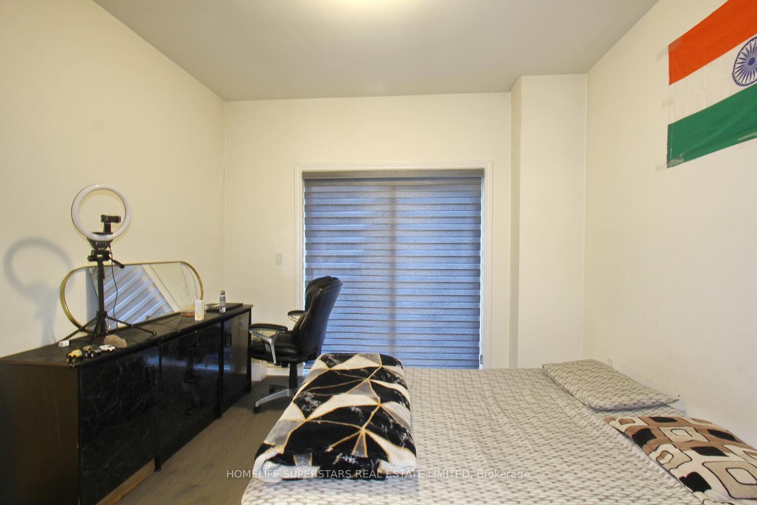 Photo 5 of 72 Wascana Road, Vaughan, Elder Mills — HOMEH