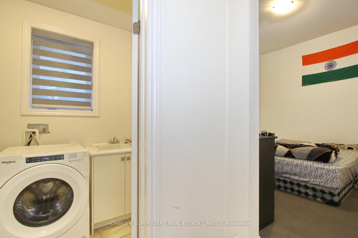 Photo 6 of 72 Wascana Road, Vaughan, Elder Mills — HOMEH
