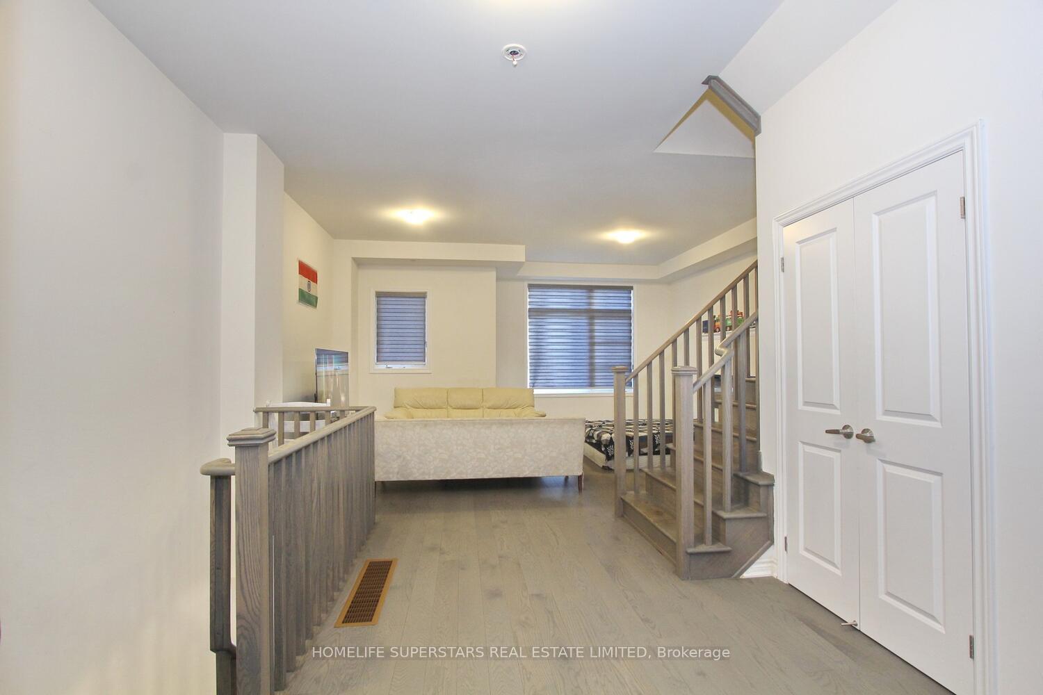Photo 8 of 72 Wascana Road, Vaughan, Elder Mills — HOMEH