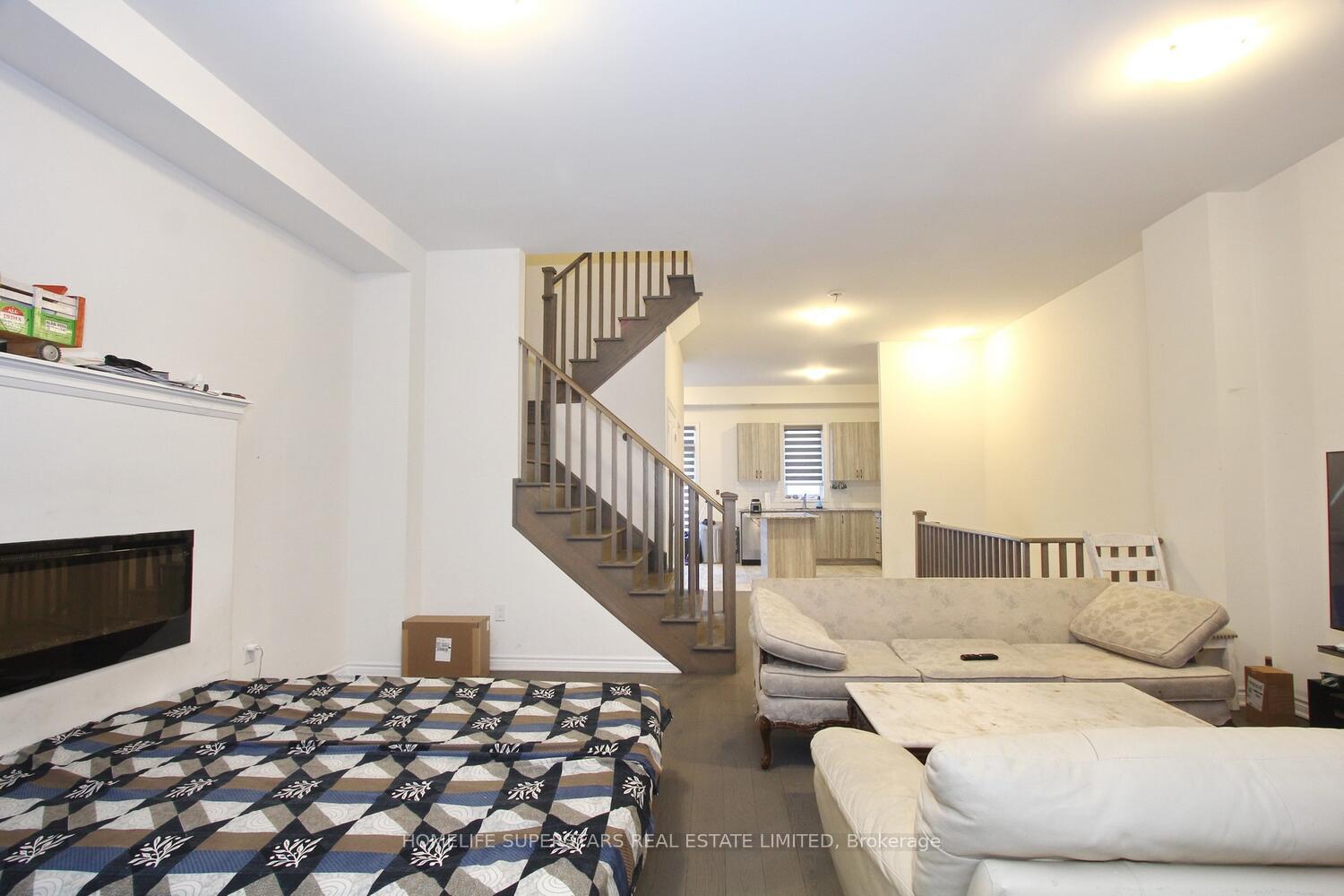 Photo 11 of 72 Wascana Road, Vaughan, Elder Mills — HOMEH