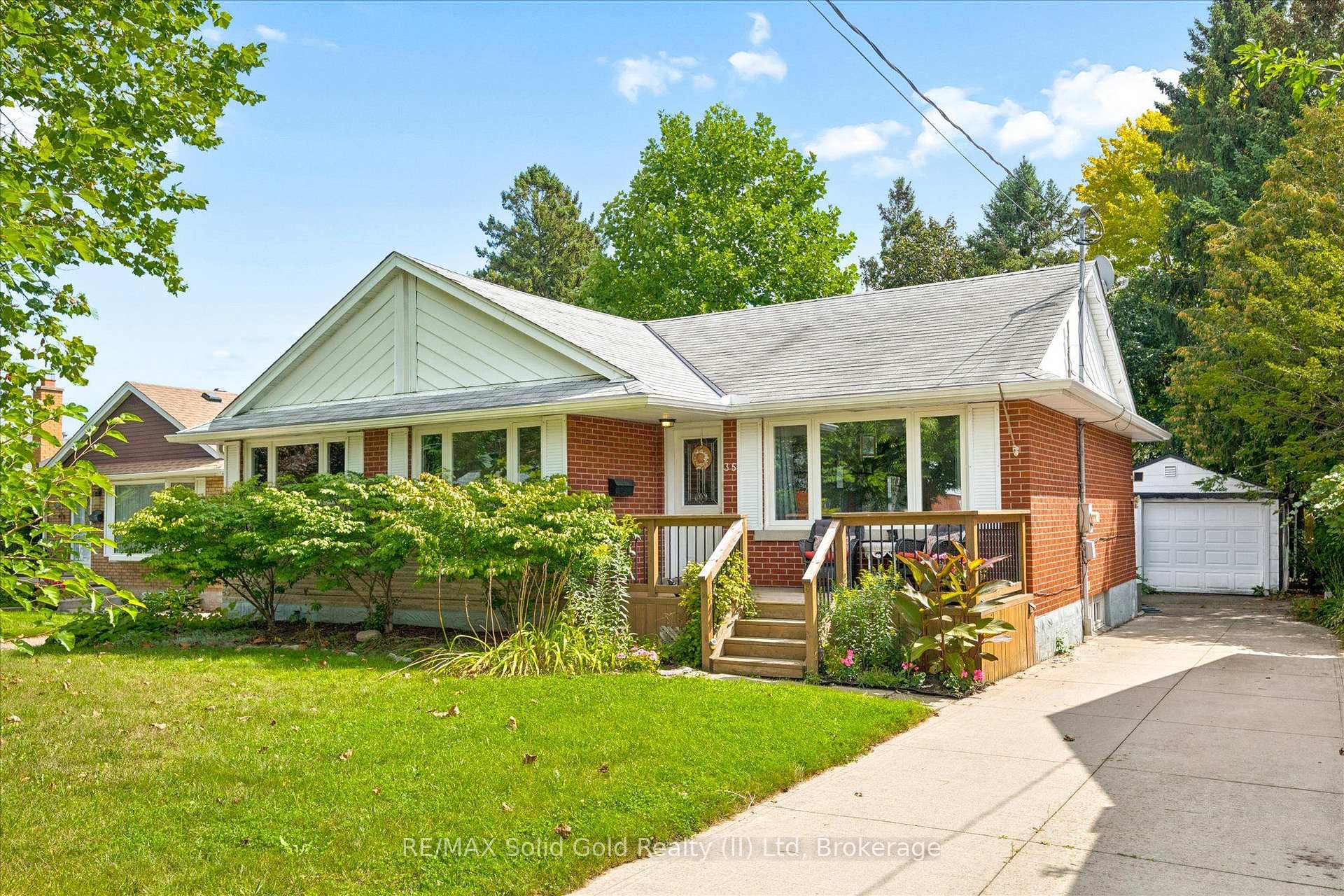 Photo 1 of 35 Edinburgh Road, Kitchener, Heritage Park/Rosemount — HOMEH