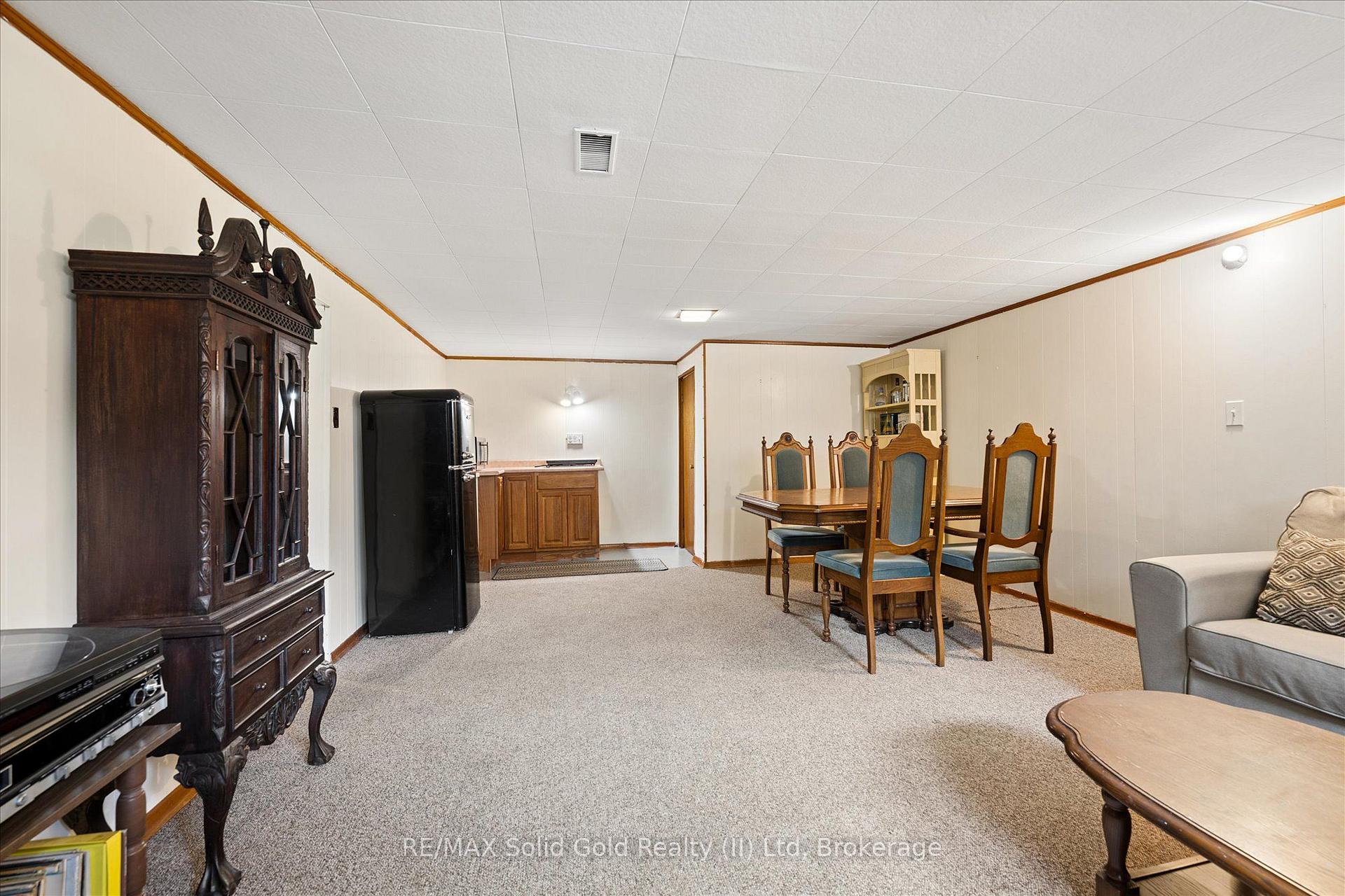 Photo 19 of 35 Edinburgh Road, Kitchener, Heritage Park/Rosemount — HOMEH