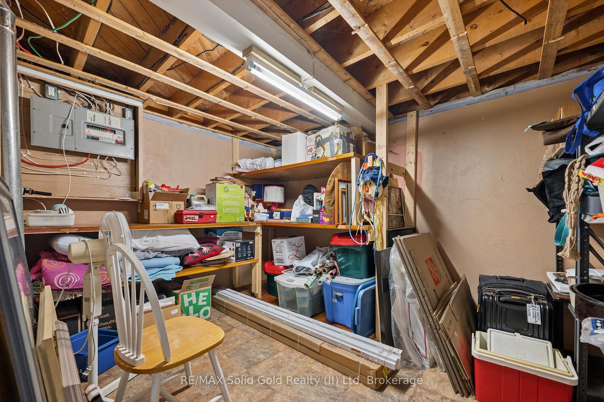 Photo 25 of 35 Edinburgh Road, Kitchener, Heritage Park/Rosemount — HOMEH