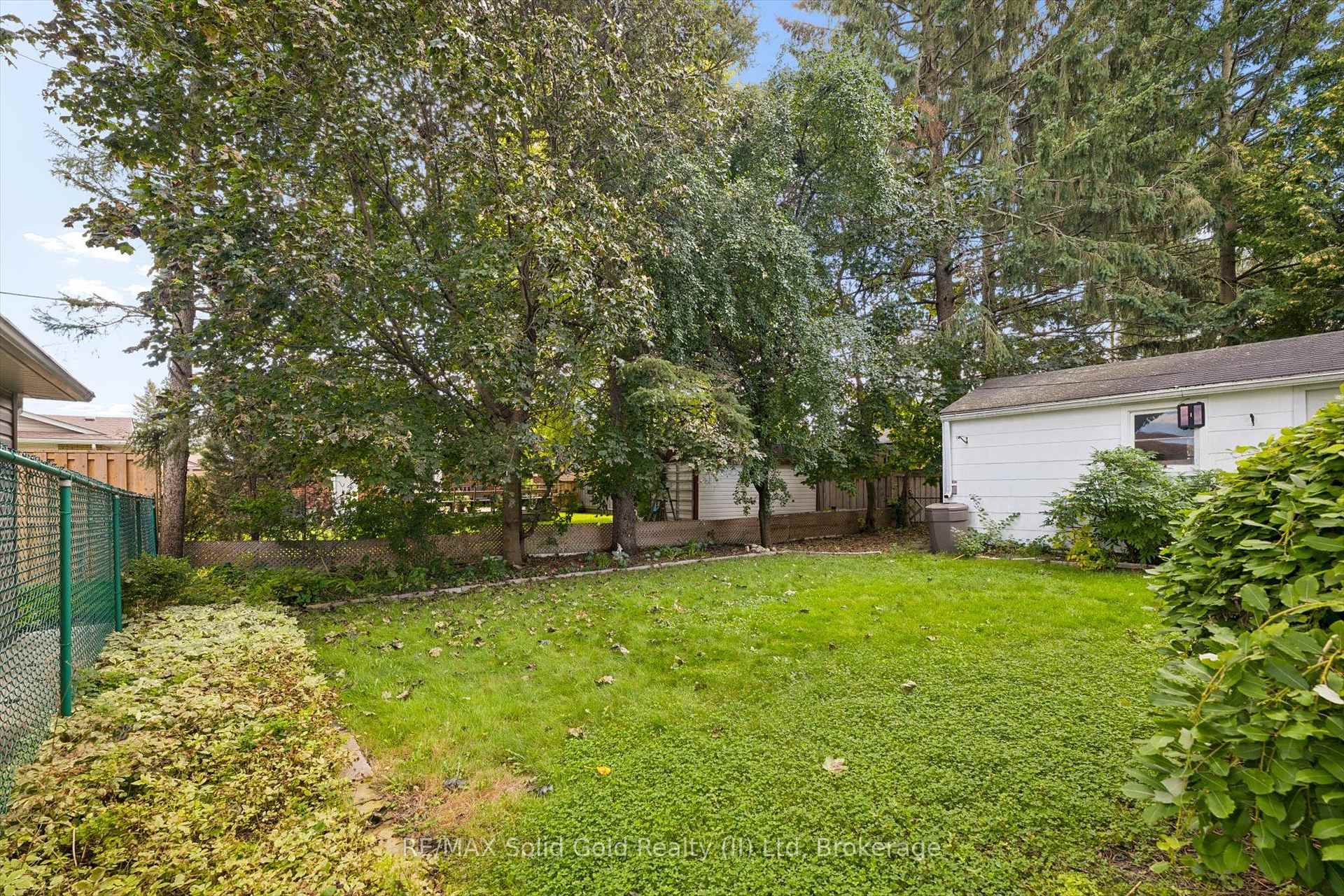 Photo 34 of 35 Edinburgh Road, Kitchener, Heritage Park/Rosemount — HOMEH