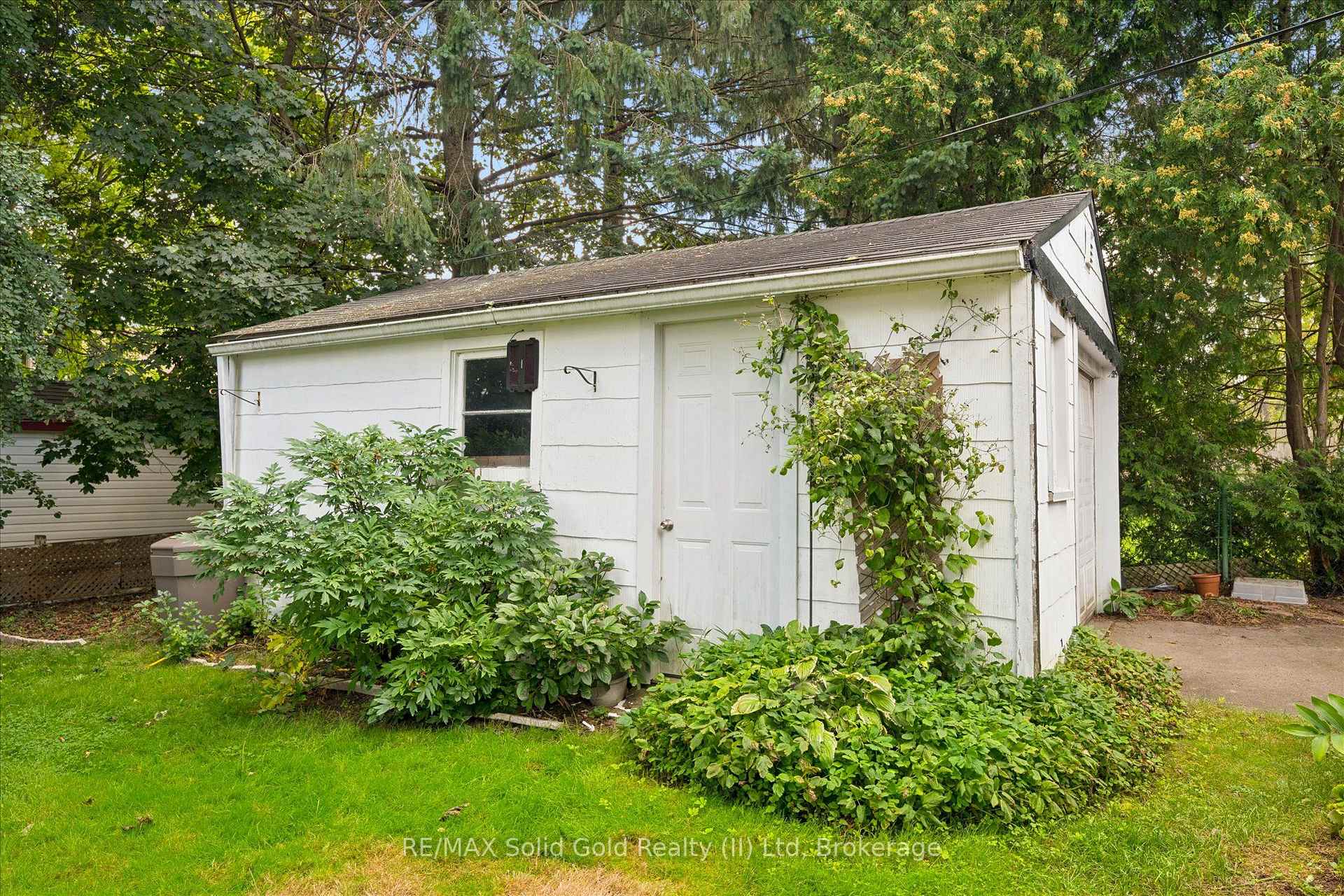 Photo 35 of 35 Edinburgh Road, Kitchener, Heritage Park/Rosemount — HOMEH