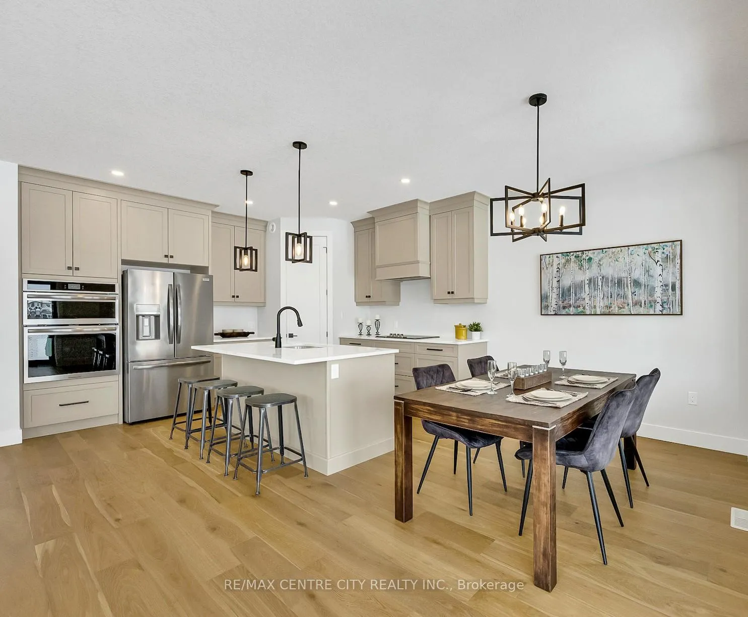 Photo 6 of 199 Foxborough Place, Thames Centre, Thorndale — HOMEH