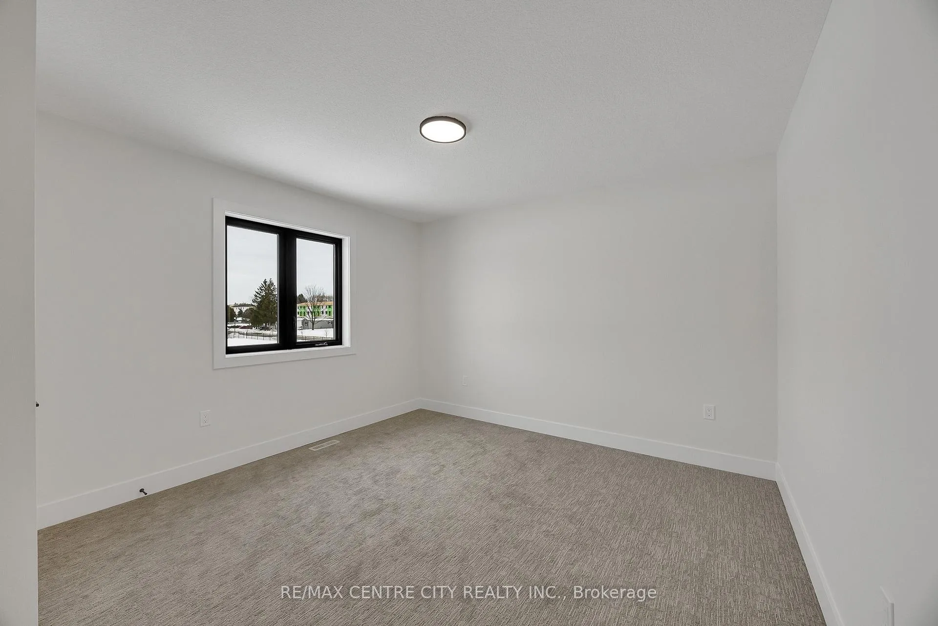 Photo 14 of 199 Foxborough Place, Thames Centre, Thorndale — HOMEH