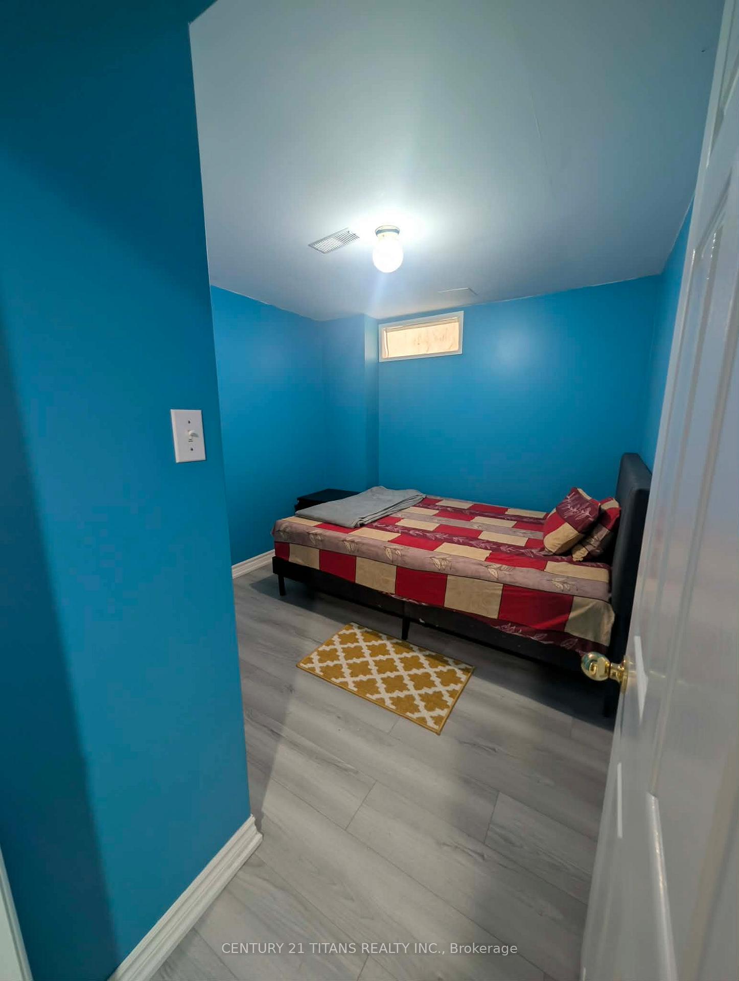 Photo 2 of 18 Frazer Road, Ajax, South West — HOMEH