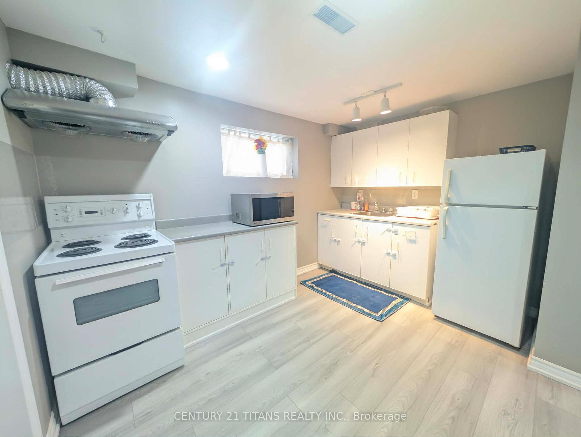 Photo 4 of 18 Frazer Road, Ajax, South West — HOMEH