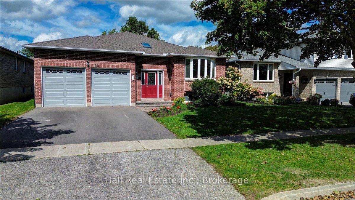 Photo 2 of 20 Lakeview Drive, Scugog, Port Perry — HOMEH